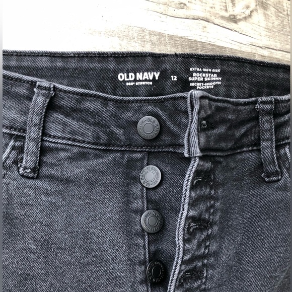 Old Navy Extra High Rise Super Skinny Secret Smooth Pockets 360 Stretch Black - Picture 4 of 5